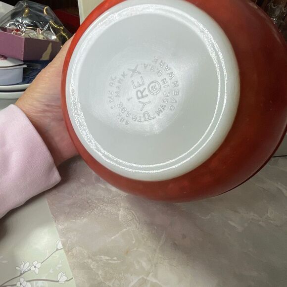VTG Pyrex #402 2.5 Qt size Primary Colors line. - Picture 4 of 7